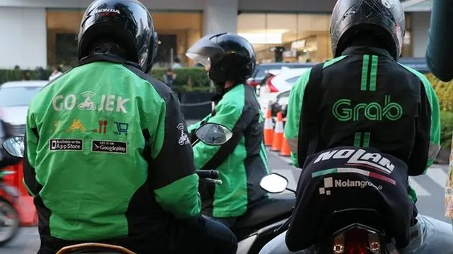 ekspedisi yang buka hari minggu