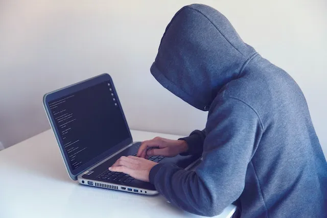 penipuan online