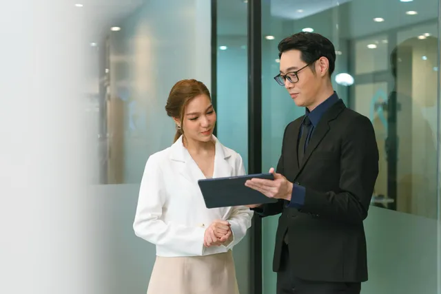 sales engineer adalah