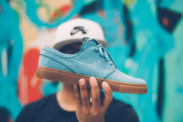 supplier sepatu murah tangan pertama