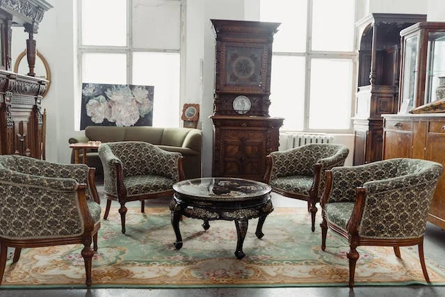 nama toko furniture