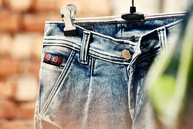 toko celana jeans terdekat