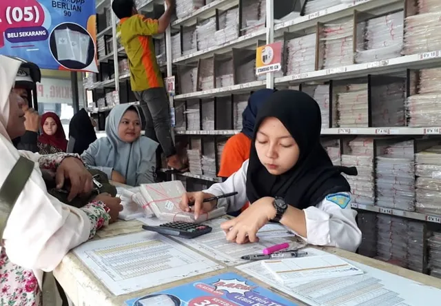 usaha toko plastik modal kecil