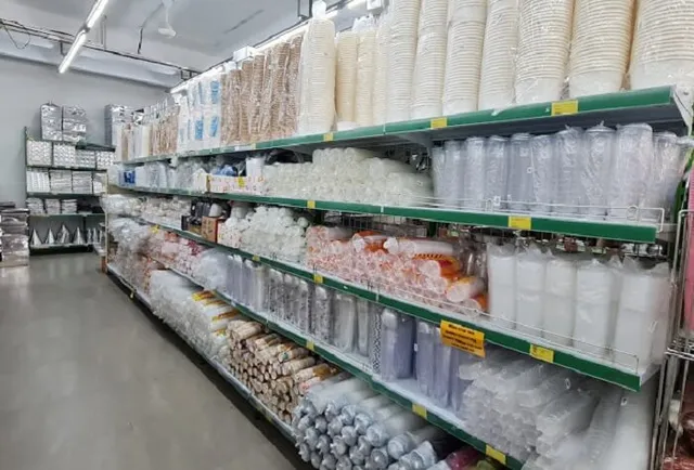 usaha toko plastik modal kecil